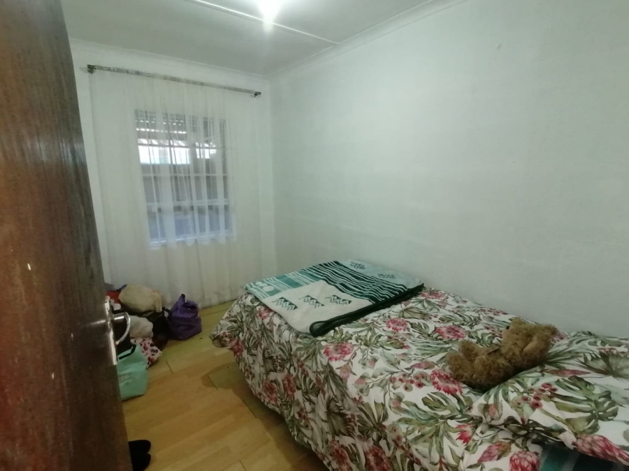  Bedroom Property for Sale in Eastridge Western Cape